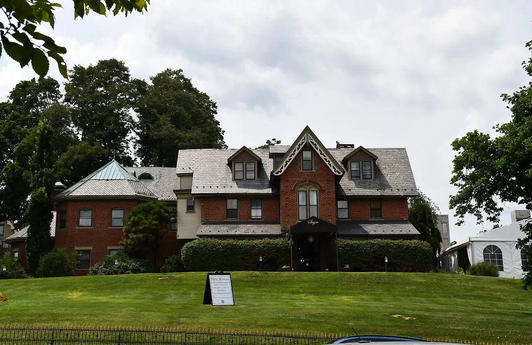 The Sayre Mansion-1